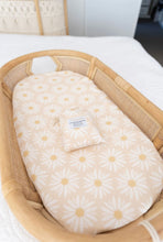 Load image into Gallery viewer, Organic Cotton Jersey Change Pad / Bassinet Sheet | Daisy