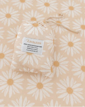 Load image into Gallery viewer, Organic Cotton Jersey Change Pad / Bassinet Sheet | Daisy
