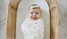 Load image into Gallery viewer, Cotton and Bamboo Swaddle | Daisy