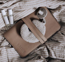 Load image into Gallery viewer, Diaper Wallet | Tan