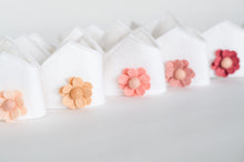 Load image into Gallery viewer, Play Crown | Cameo Pink