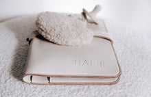 Load image into Gallery viewer, Diaper Wallet | Blanc