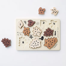 Load image into Gallery viewer, Wooden Tray Puzzle | Count To 10 Leaves