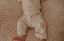 Load image into Gallery viewer, Ribbed Leggings | Seashell *Size 0-3 month*