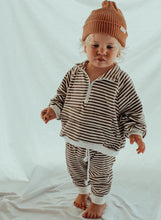 Load image into Gallery viewer, Vintage Cozy Tracksuit | Chocolate
