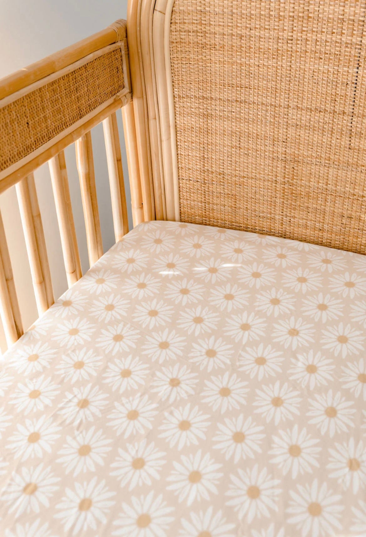 Organic Cotton Crib Sheet | Daisy