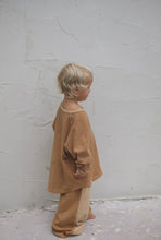 Load image into Gallery viewer, Freddy Top | Caramel *Size 3 Years*
