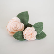 Load image into Gallery viewer, Flower Clip | Blush

