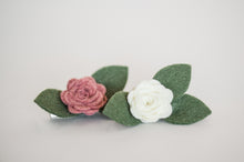 Load image into Gallery viewer, Small Flower Clip | Cameo Pink
