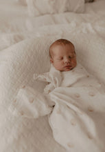 Load image into Gallery viewer, Cotton and Bamboo Swaddle | Seashell
